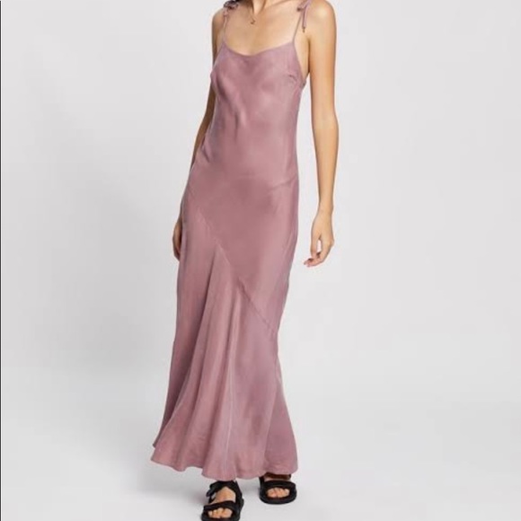 Tigerlily | Dresses | Evelyn Maxi Dress 